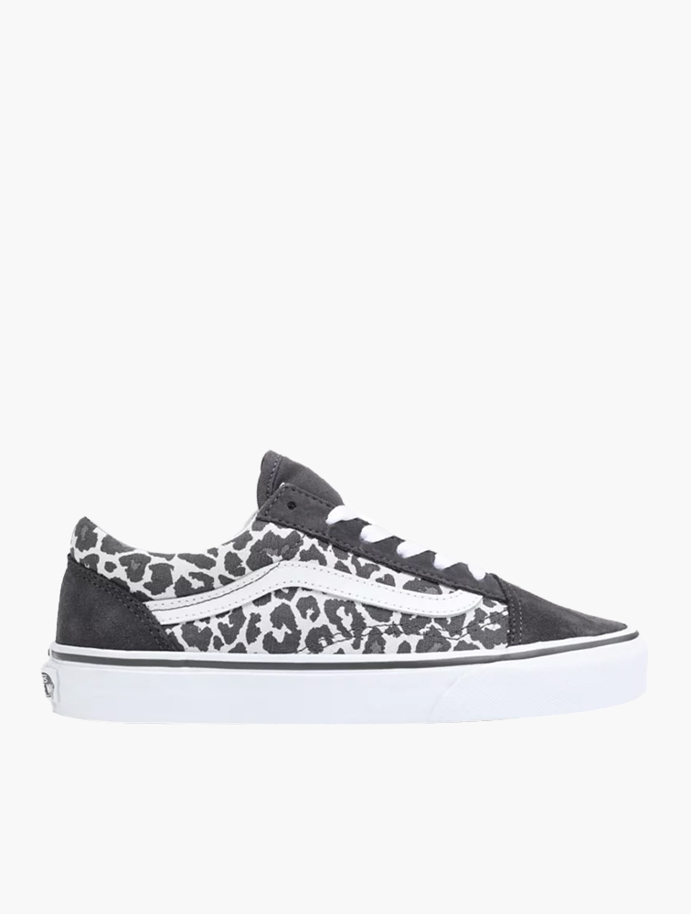 86KB 2001 null null null 21 21 6 6 1 2003 null SbfHKXVzwBJ7M